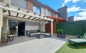 Adosado en Cirueña con Chimenea y barbacoa